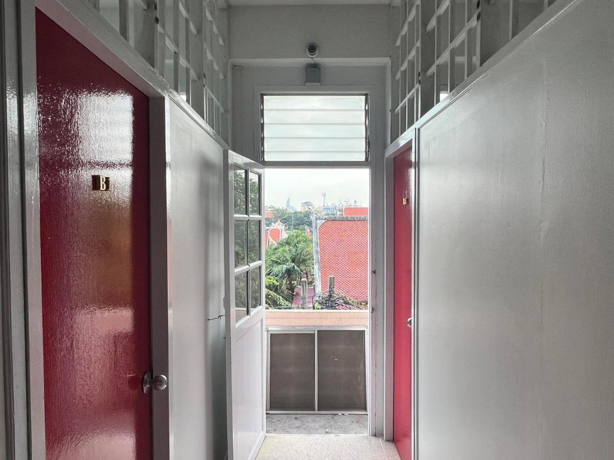 Merry V Guesthouse Bangkok Luaran gambar
