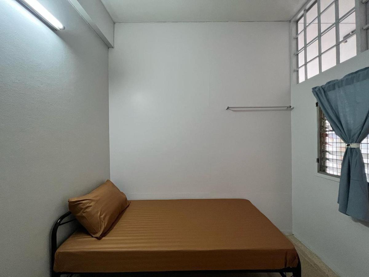 Merry V Guesthouse Bangkok Luaran gambar